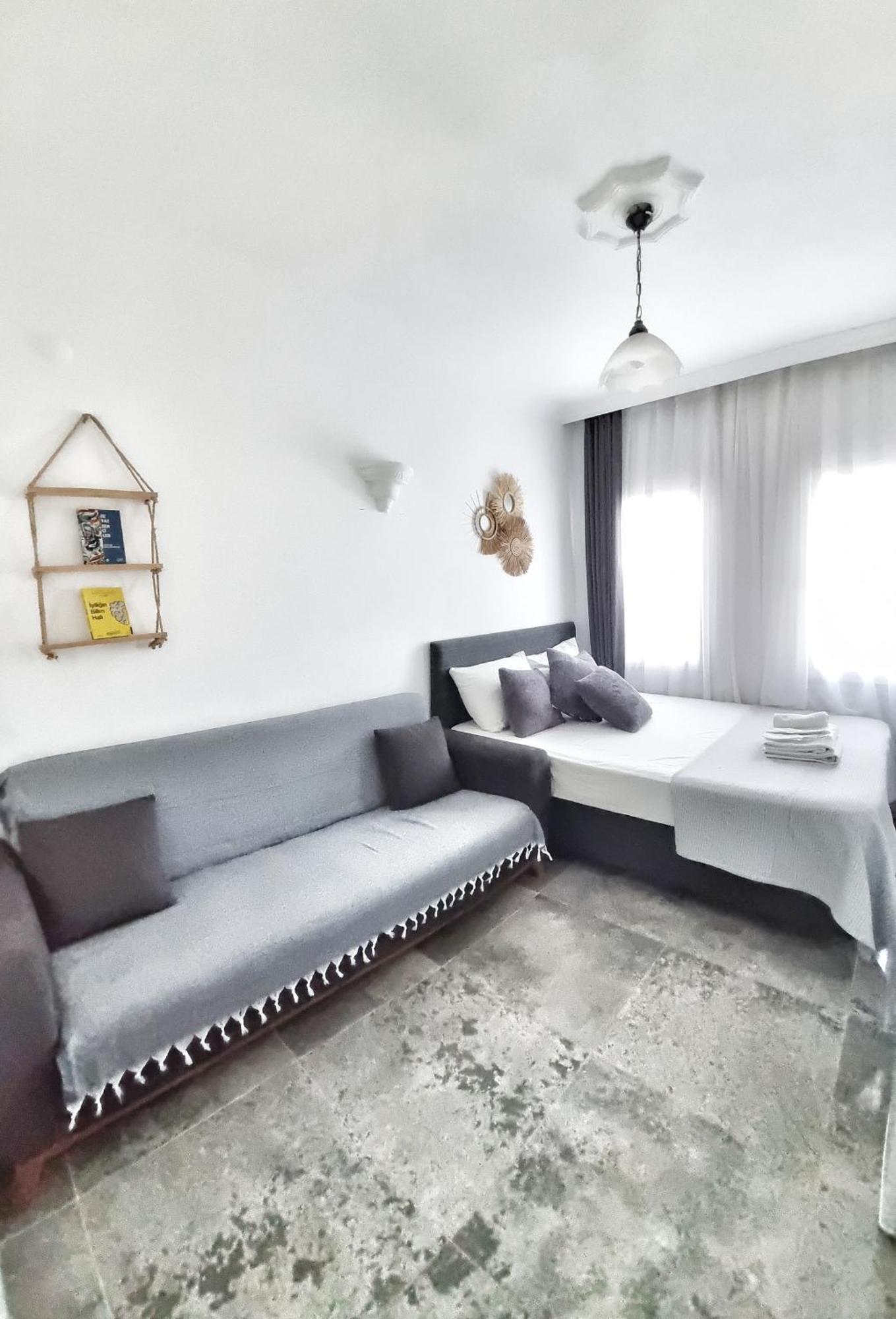 Merkez Kumsal Pansiyon Bodrum Bilik gambar